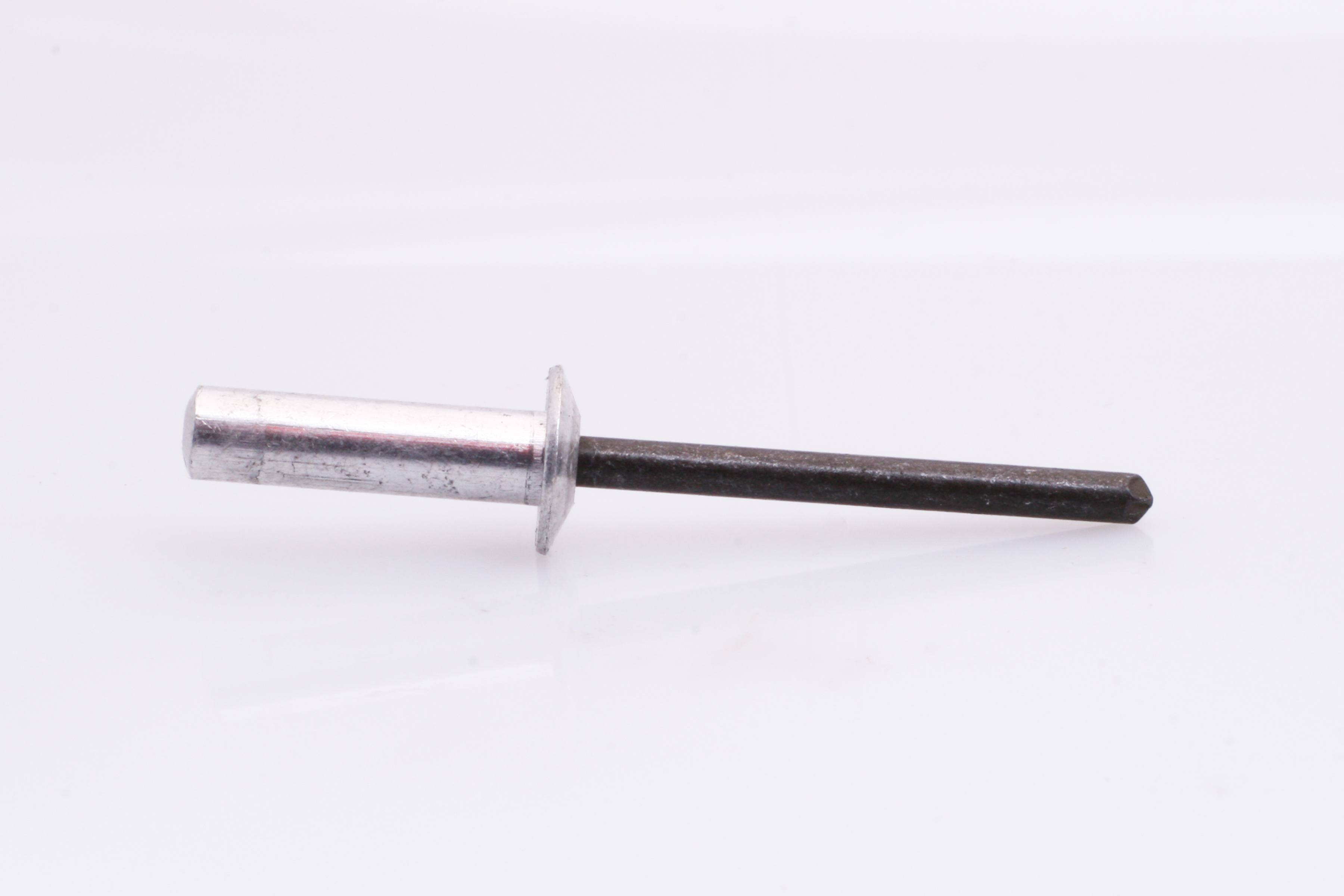 Rivet Sealed 4.8x15mm ( 100) FTS
