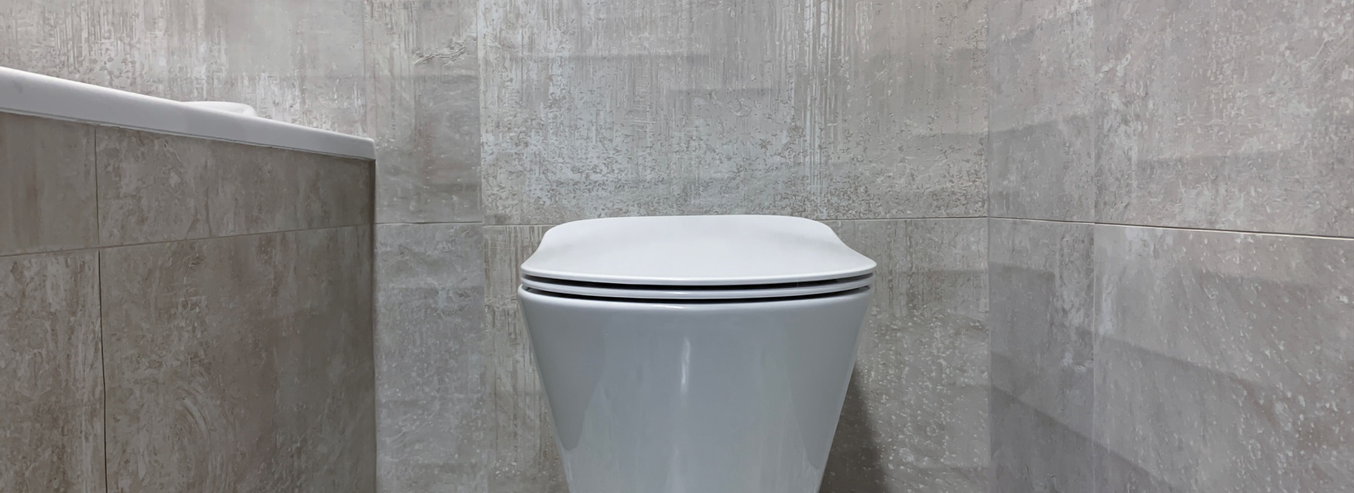 Choosing Toilets for Small Bathrooms