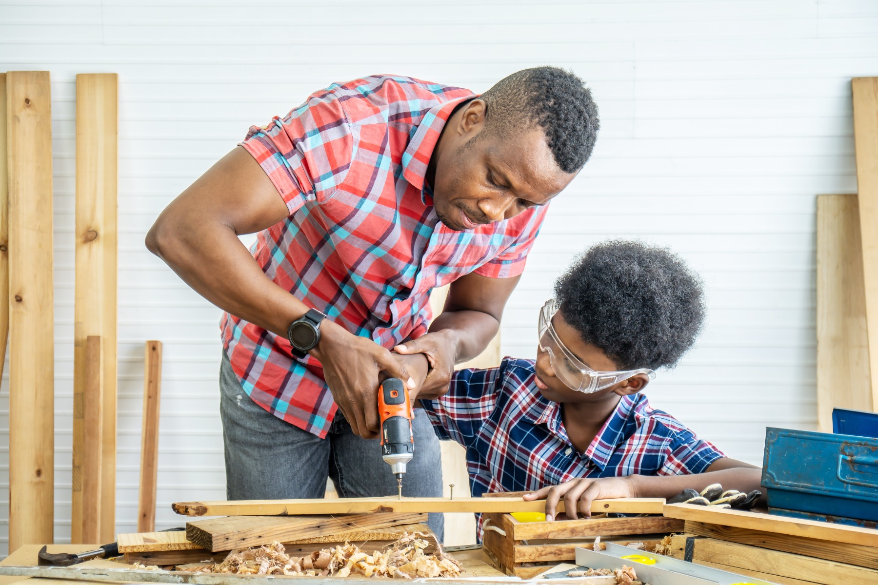 Building Smarter, Not Harder: Professional Advice for DIYers on Tools and Techniques
